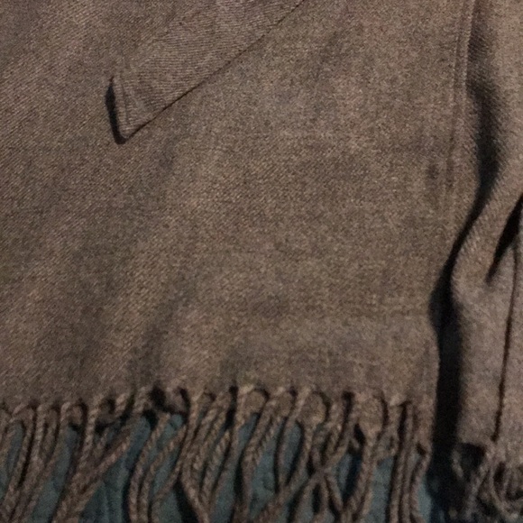 Lands’ End Belted Shawl Wrap - Picture 4 of 10